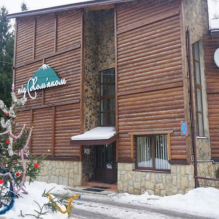 Hotel Pid Khomiakom Tatariw Exterior foto
