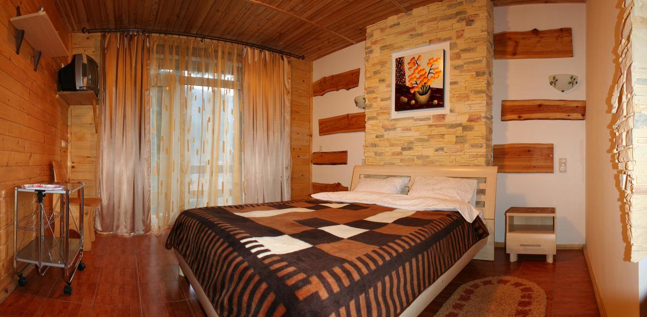 Hotel Pid Khomiakom Tatariw Exterior foto
